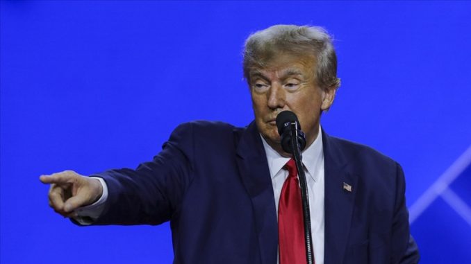 trump-abd-kamu-calisanlarina-duzenleme-getiriyor-sFxatZaC.jpg