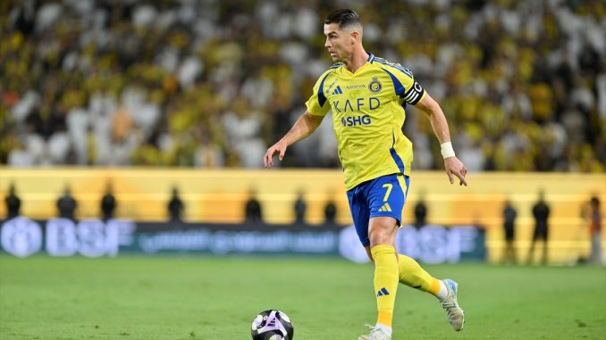 cristiano-ronaldodan-takim-arkadaslarina-olay-hareket-zOKPmyB3.jpg